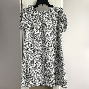 Loft casual dress, floral pattern, excellent condition, size 10